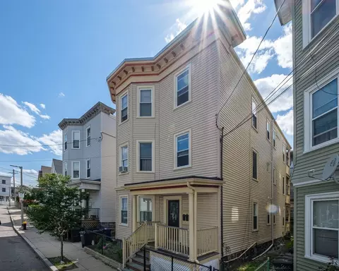 35 Newport St, Boston, MA 02125