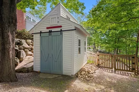 Exterior - 3 Whitman Pl, Beverly, MA 01915 photo 6 of 7