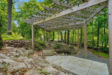 Exterior - 3 Whitman Pl, Beverly, MA 01915 photo 7 of 7