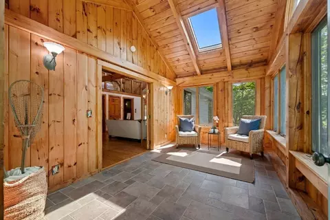 Entry Way - 3 Whitman Pl, Beverly, MA 01915 photo 1 of 1