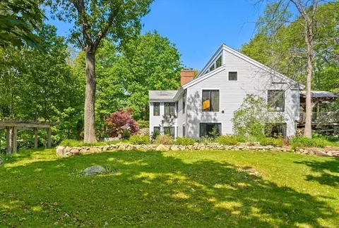 Exterior - 3 Whitman Pl, Beverly, MA 01915 photo 3 of 7