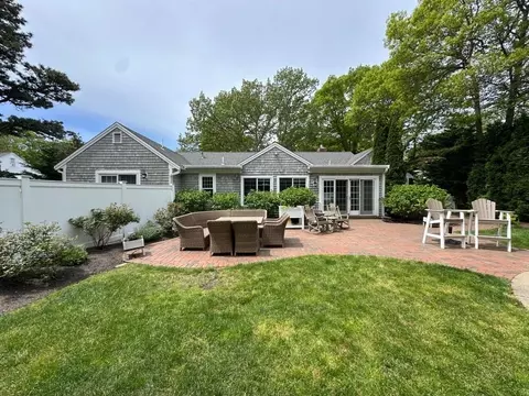 38 Kings Row Dr, Dennis, MA 02641