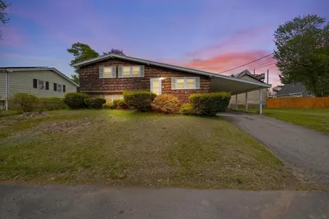 36 Gardner Ave, Brockton, MA 02302