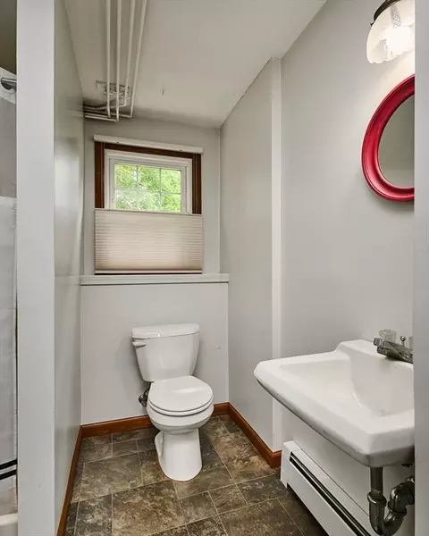 10 Robin Rd, Easthampton, MA 01027 photo 22