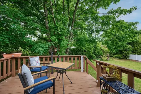 10 Robin Rd, Easthampton, MA 01027 photo 26