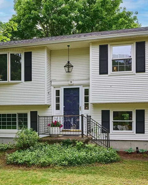 10 Robin Rd, Easthampton, MA 01027 photo 3