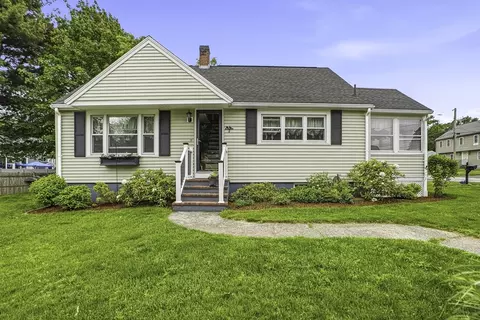 2 Walker Ave, Milford, MA 01757
