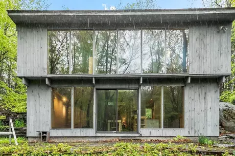 75 West St, Pepperell, MA 01463