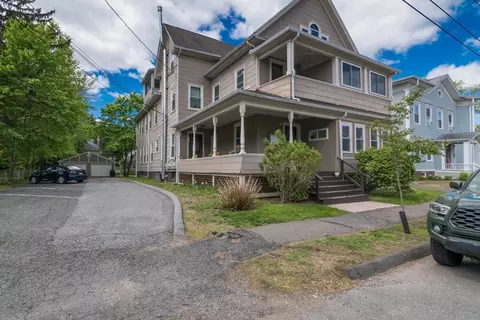 13 Munroe St, Northampton, MA 01060