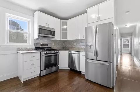 20 Connecticut Ave #2, Somerville, MA 02145