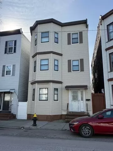 855 Saratoga St, Boston, MA 02128
