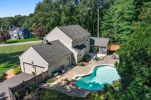 3 Jonathans Way, Upton, MA 01568 photo 2