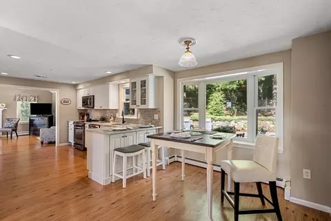 3 Jonathans Way, Upton, MA 01568 photo 8