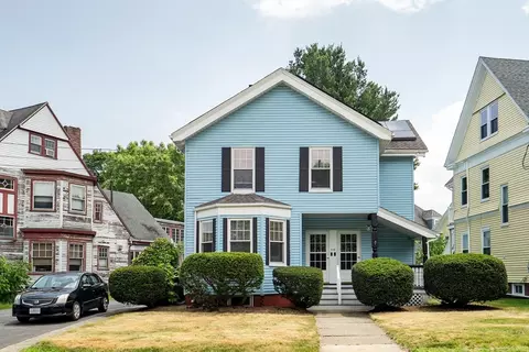 548 High St, Medford, MA 02155