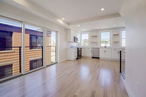 59 Gove St #4, Boston, MA 02128