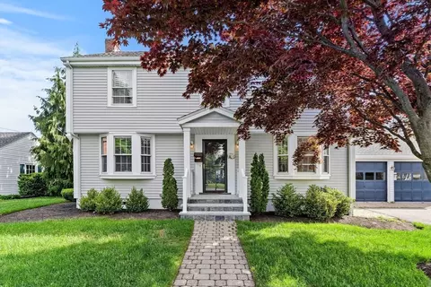 Exterior - 6 Shetland Rd, Marblehead, MA 01945 photo 2 of 5