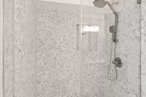 Bath - 6 Shetland Rd, Marblehead, MA 01945 photo 4 of 6