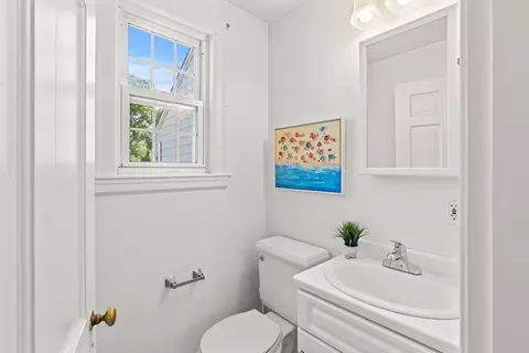 Bath - 6 Shetland Rd, Marblehead, MA 01945 photo 1 of 6