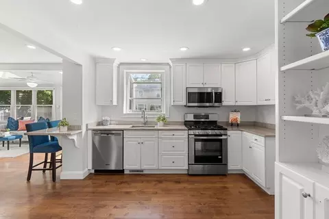 Kitchen - 6 Shetland Rd, Marblehead, MA 01945 photo 1 of 4