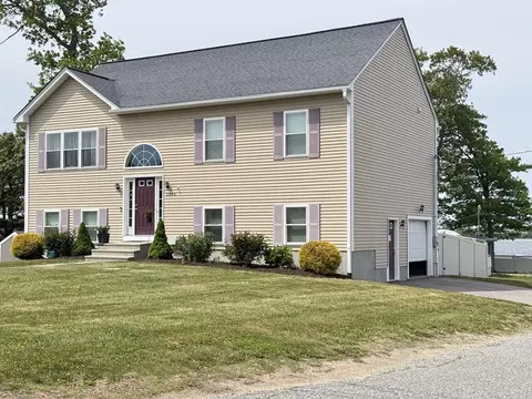 1066 Spencer, Fall River, MA 02721