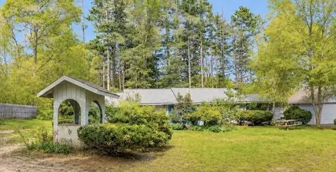 77 Center St, Carver, MA 02330
