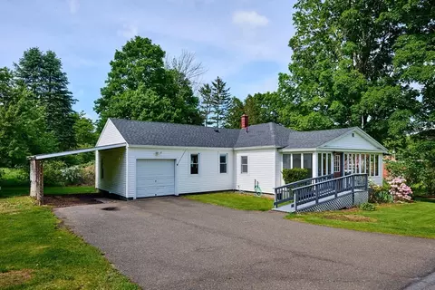 4 Petticoat Hill Rd, Williamsburg, MA 01096