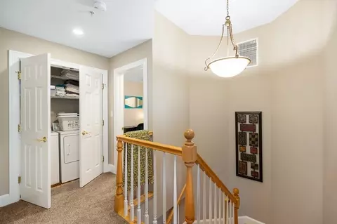 Entry Way - 196 Main St UNIT 2, Gloucester, MA 01930 photo 1 of 3