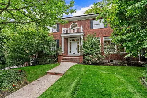 171 Hobart Rd, Newton, MA 02459