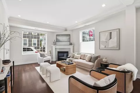 155 W 9th St #1, Boston, MA 02127
