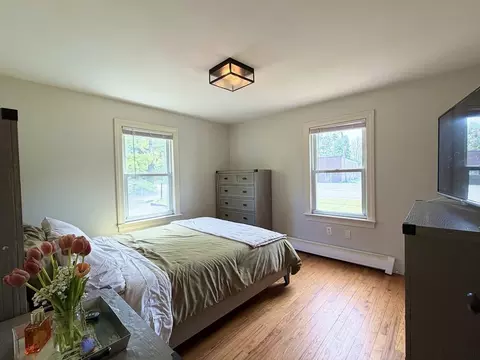 Bedroom - 124 Central Ave, Ayer, MA 01432 photo 2 of 3