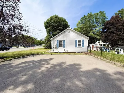 Exterior - 124 Central Ave, Ayer, MA 01432 photo 3 of 3