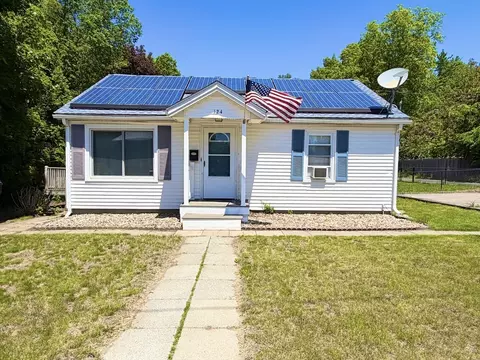 124 Central Ave, Ayer, MA 01432