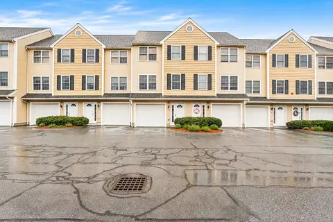 417 Hildreth St #12, Lowell, MA 01850
