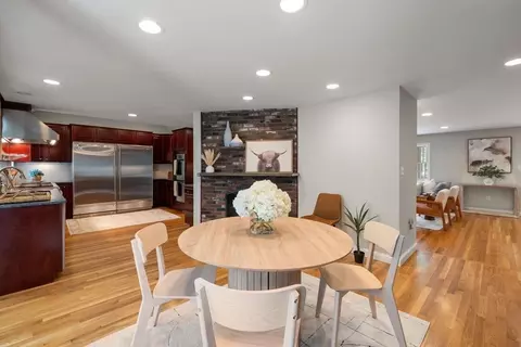 49 Walpole St, Dover, MA 02030 photo 7