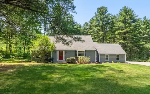 49 Walpole St, Dover, MA 02030 photo 2