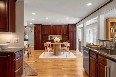 49 Walpole St, Dover, MA 02030 photo 11