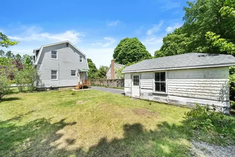 Exterior - 201 Dodge St, Beverly, MA 01915 photo 4 of 5