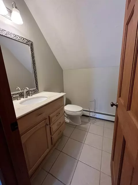 Bath - 44 Pine Hill Rd, Worcester, MA 01604 photo 2 of 2