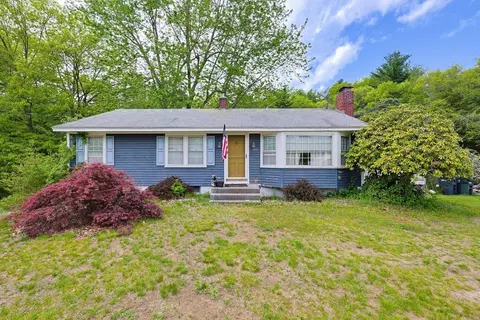 1093 Wachusett St, Holden, MA 01520