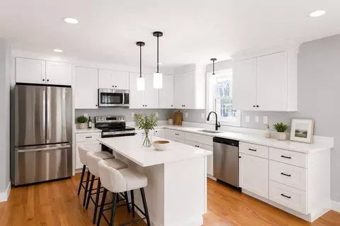 811 Main St #2, Tewksbury, MA 01876