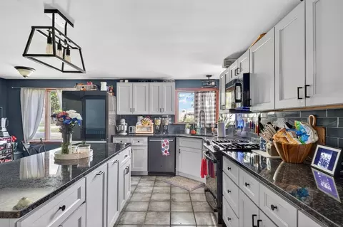 846 Middle St, Dighton, MA 02764 photo 8