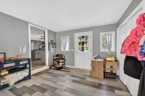 846 Middle St, Dighton, MA 02764 photo 5