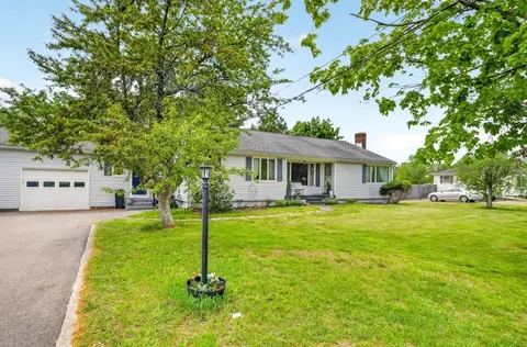 846 Middle St, Dighton, MA 02764 photo 3