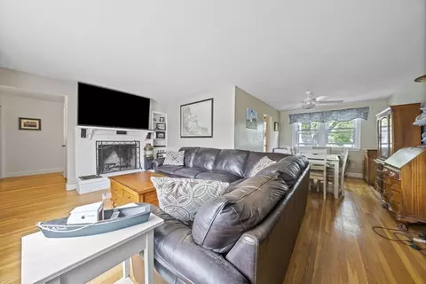 Living - 15 D St, Hull, MA 02045 photo 4 of 5