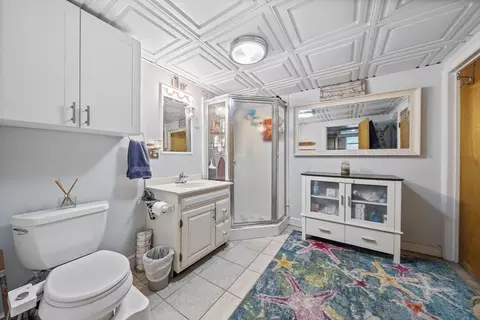 Bath - 15 D St, Hull, MA 02045 photo 1 of 2