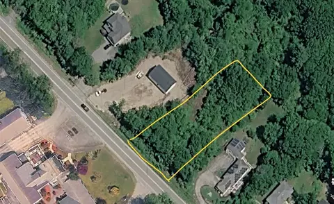 188 Southbridge Rd, Dudley, MA 01571