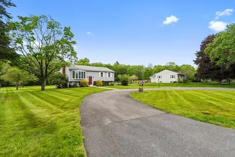Exterior - 334 Forest St, Raynham, MA 02767 photo 3 of 13
