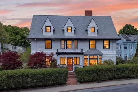 1445 River St, Boston, MA 02136