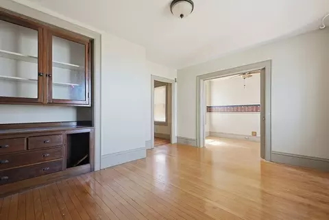 Living - 574 Durfee St, Fall River, MA 02720 photo 4 of 7