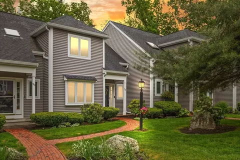 92 Old Quarry #92, Weymouth, MA 02188